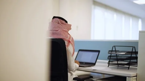 saudi-man-working-office-footage-110715640_iconl